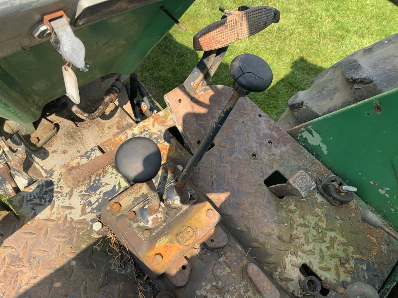 Tracteur agricole Deutz D8006