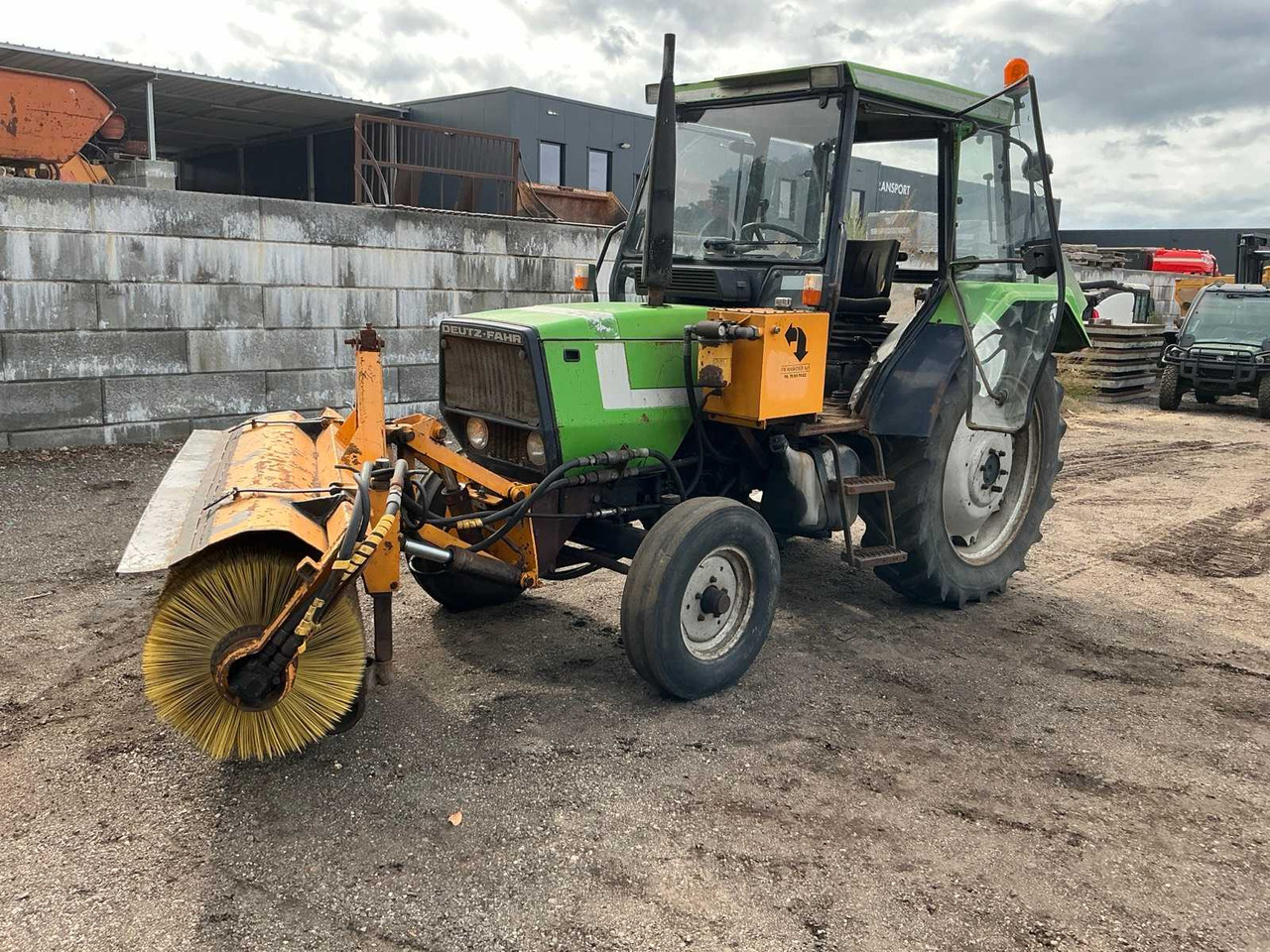 Tracteur agricole Deutz-Fahr DX3.30