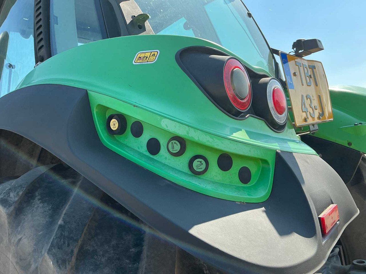 Tracteur agricole Deutz-fahr 6160