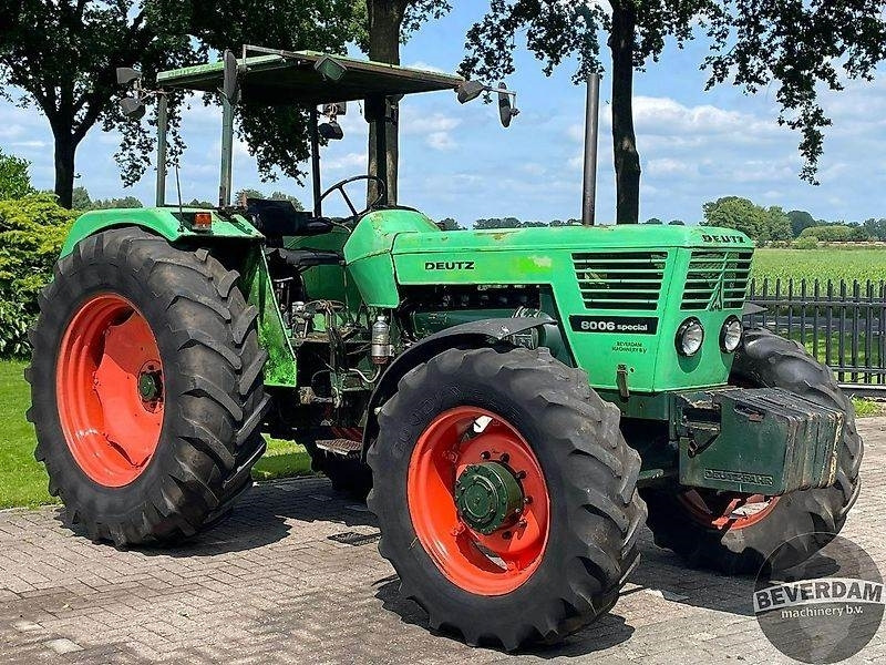 Tracteur agricole Deutz-fahr 8006 Special
