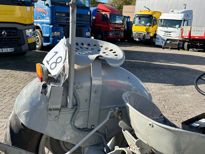 Tracteur agricole Diversen FERGUSON tractor