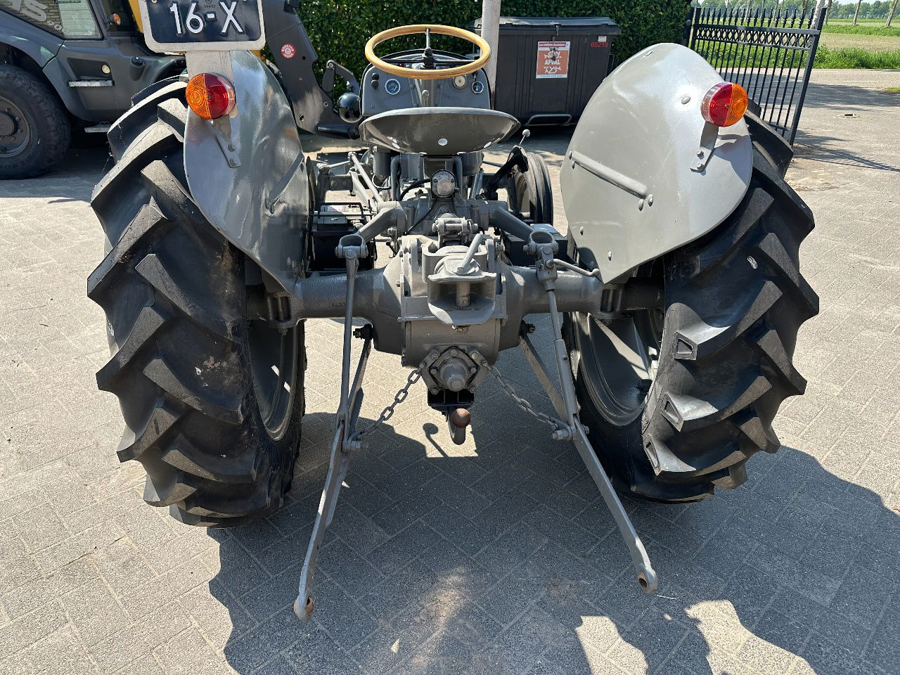 Tracteur agricole Diversen tef