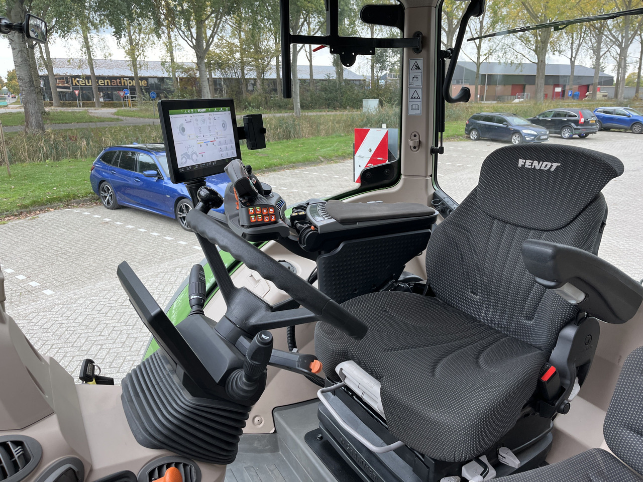 Tracteur agricole FENDT 724 Vario Gen6 PowerPlus setting 2