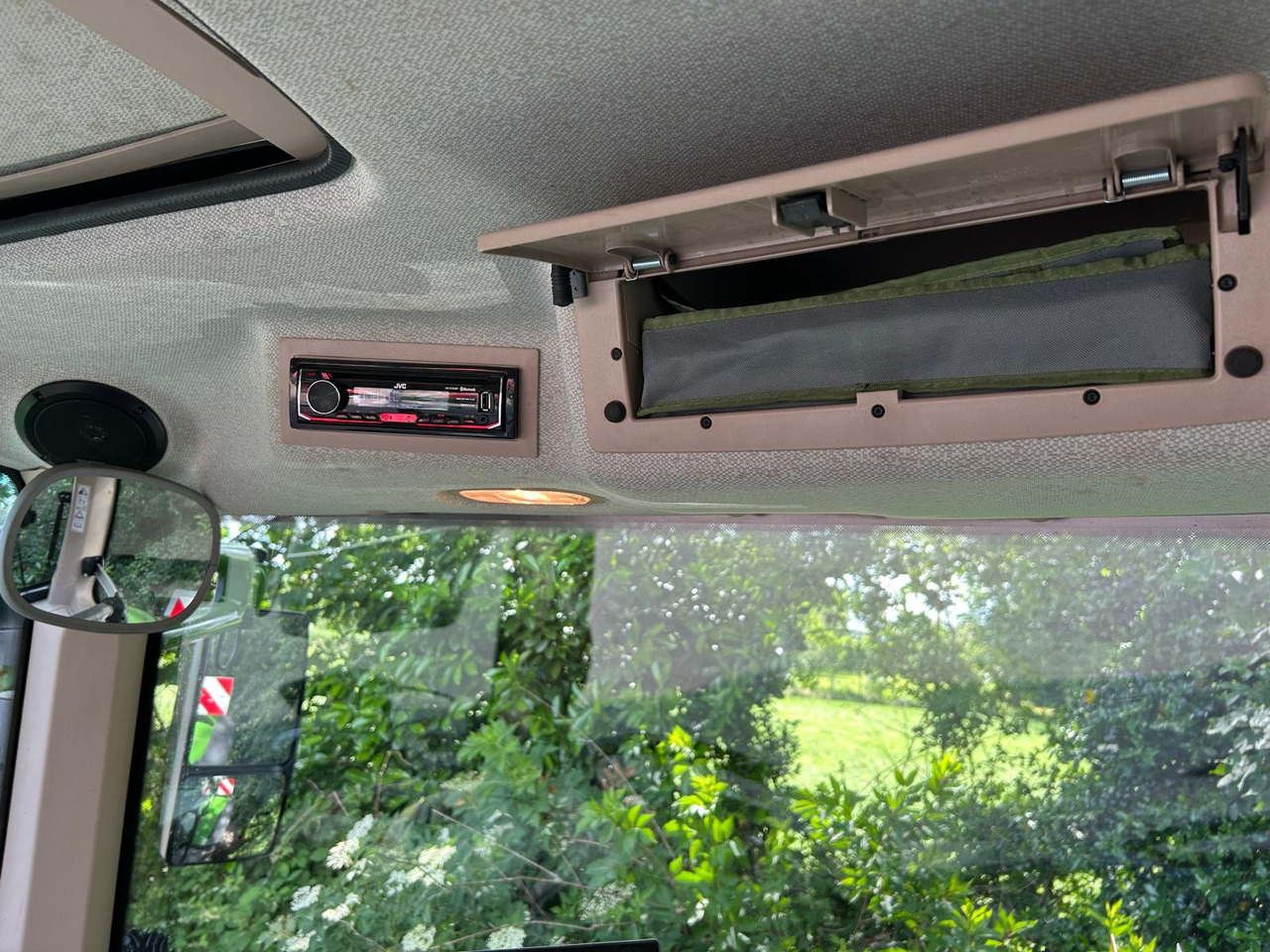 Tracteur agricole FENDT 828 Vario S4 ProfiPlus