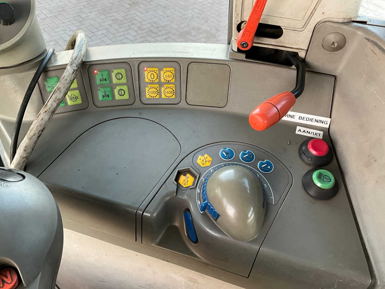 Tracteur agricole FENDT ALL-WHEEL DRIVE AGRICULTURAL TRACTOR (C)