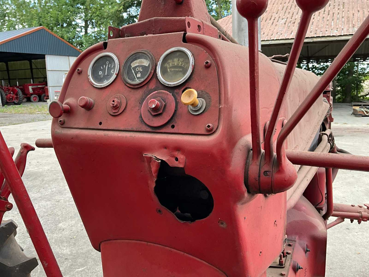 Tracteur agricole Farmall 400 “Benzine”