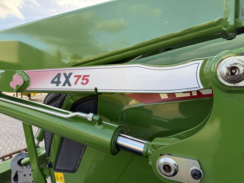 Tracteur agricole Fendt 313 Vario FendtOne + Fendt Cargo 4x75