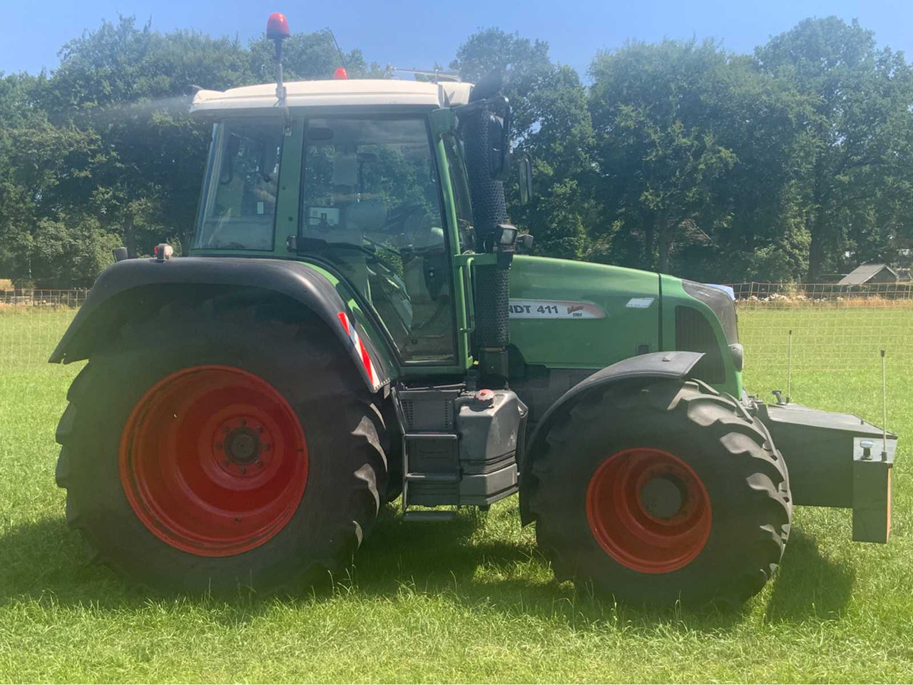 Tracteur agricole Fendt 411 Vario TMS Com 3