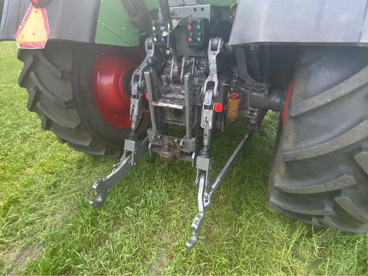 Tracteur agricole Fendt 411 Vario TMS Com 3