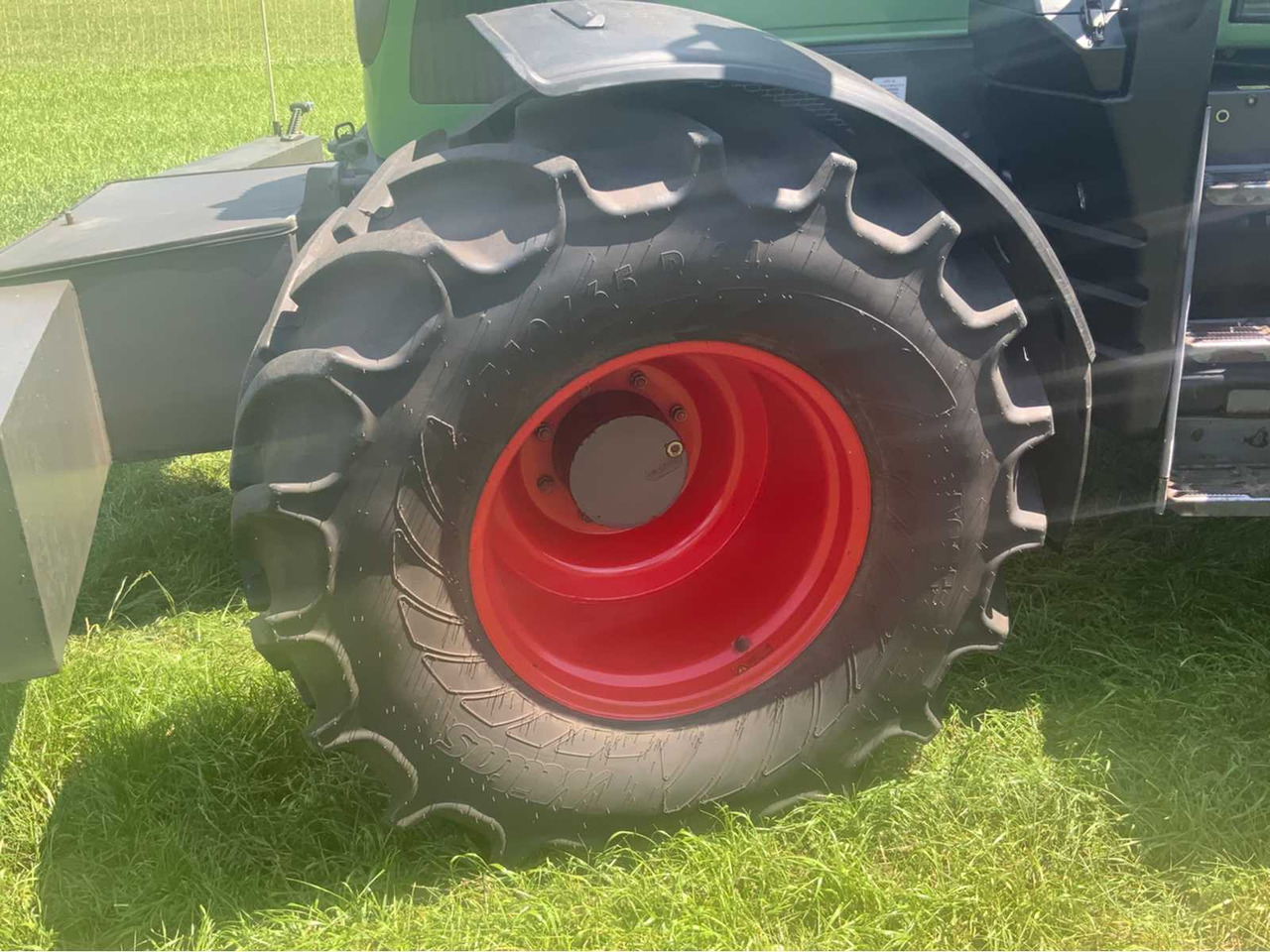 Tracteur agricole Fendt 411 Vario TMS Com 3