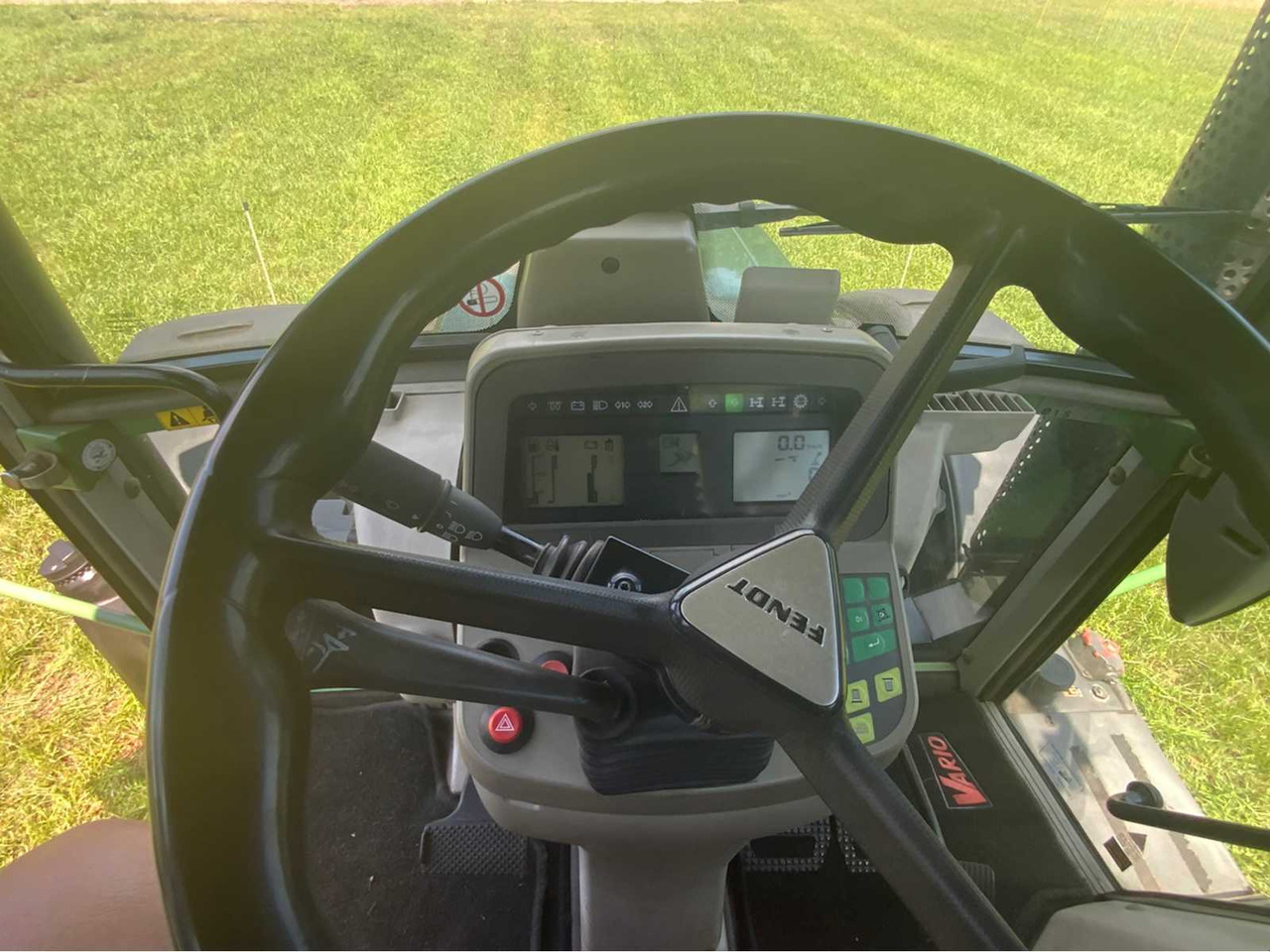 Tracteur agricole Fendt 411 Vario TMS Com 3