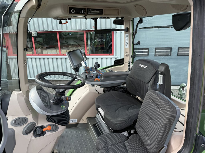 Tracteur agricole Fendt 720 S4 Vario Profi Plus