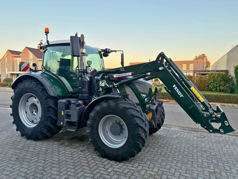 Tracteur agricole Fendt 720 Vario ProfiPlus + Cargo 5X85