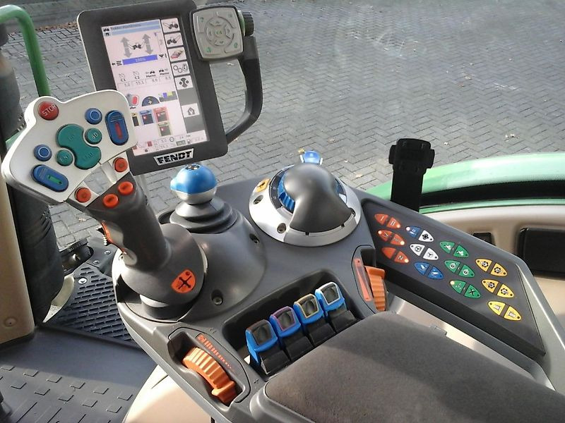 Tracteur agricole Fendt 720 Vario S4 Profi