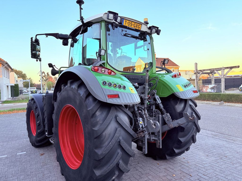 Tracteur agricole Fendt 724 S4 Profi Plus