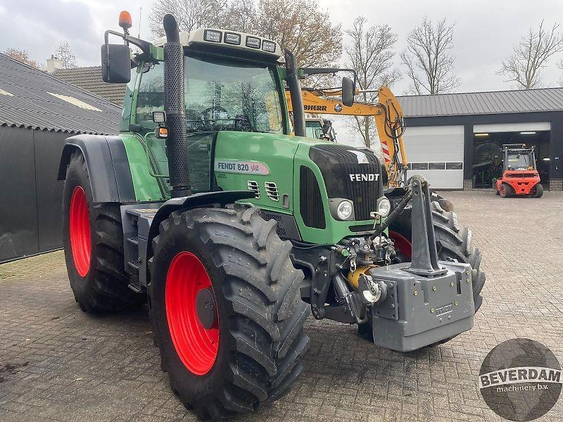 Tracteur agricole Fendt 820 Vario TMS