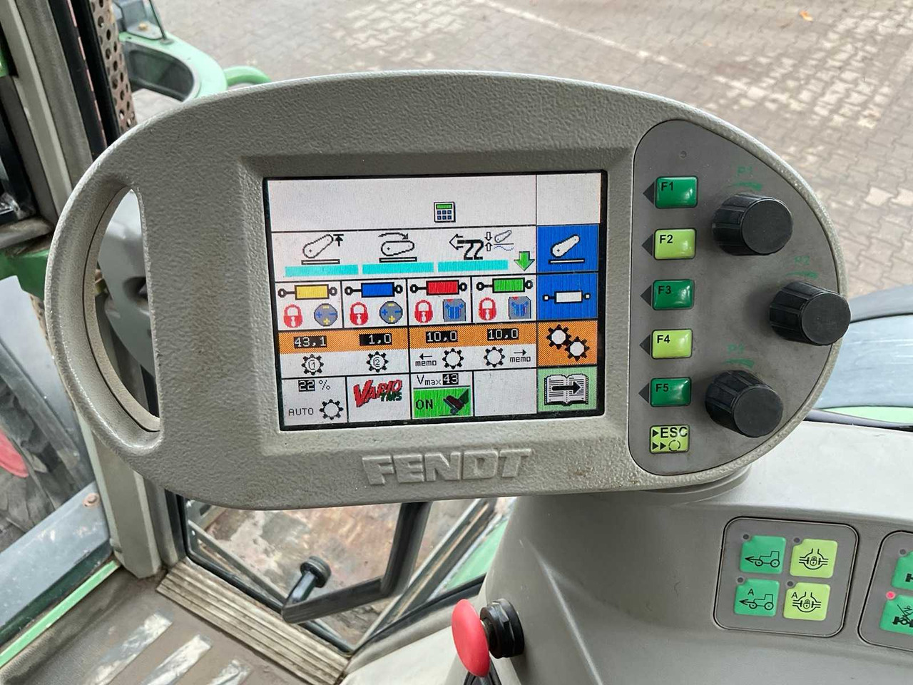 Tracteur agricole Fendt 820 Vario TMS