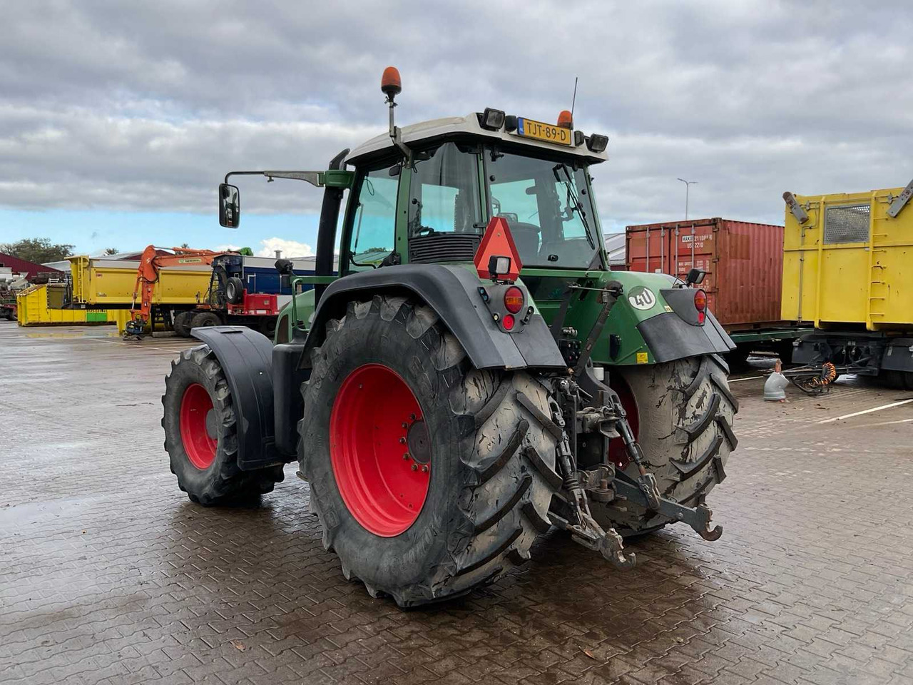 Tracteur agricole Fendt 820 Vario TMS