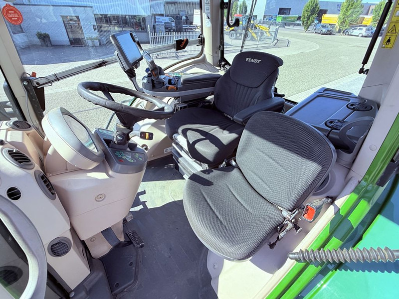 Tracteur agricole Fendt 828 Vario Profi Plus