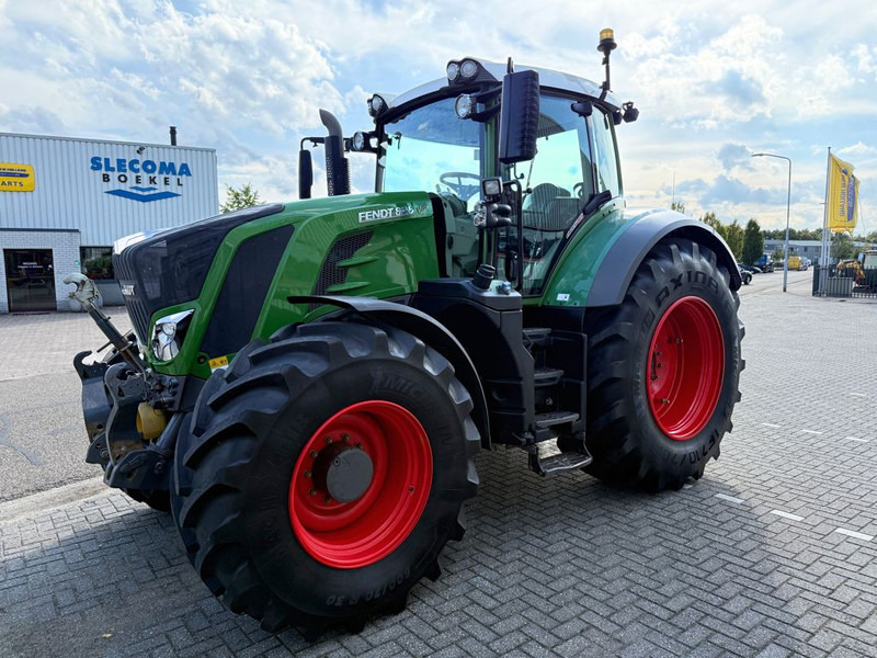 Tracteur agricole Fendt 828 Vario S4 ProfiPlus