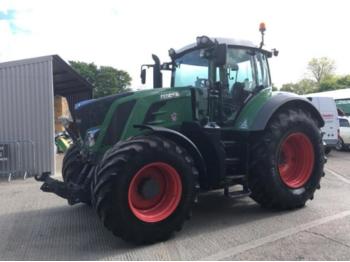 Tracteur agricole Fendt 828 vario profi