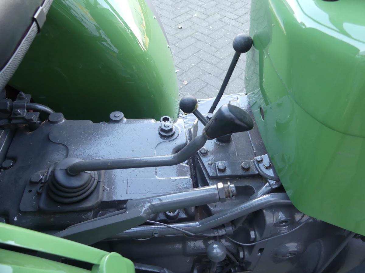 Tracteur agricole Fendt Farmer 203V