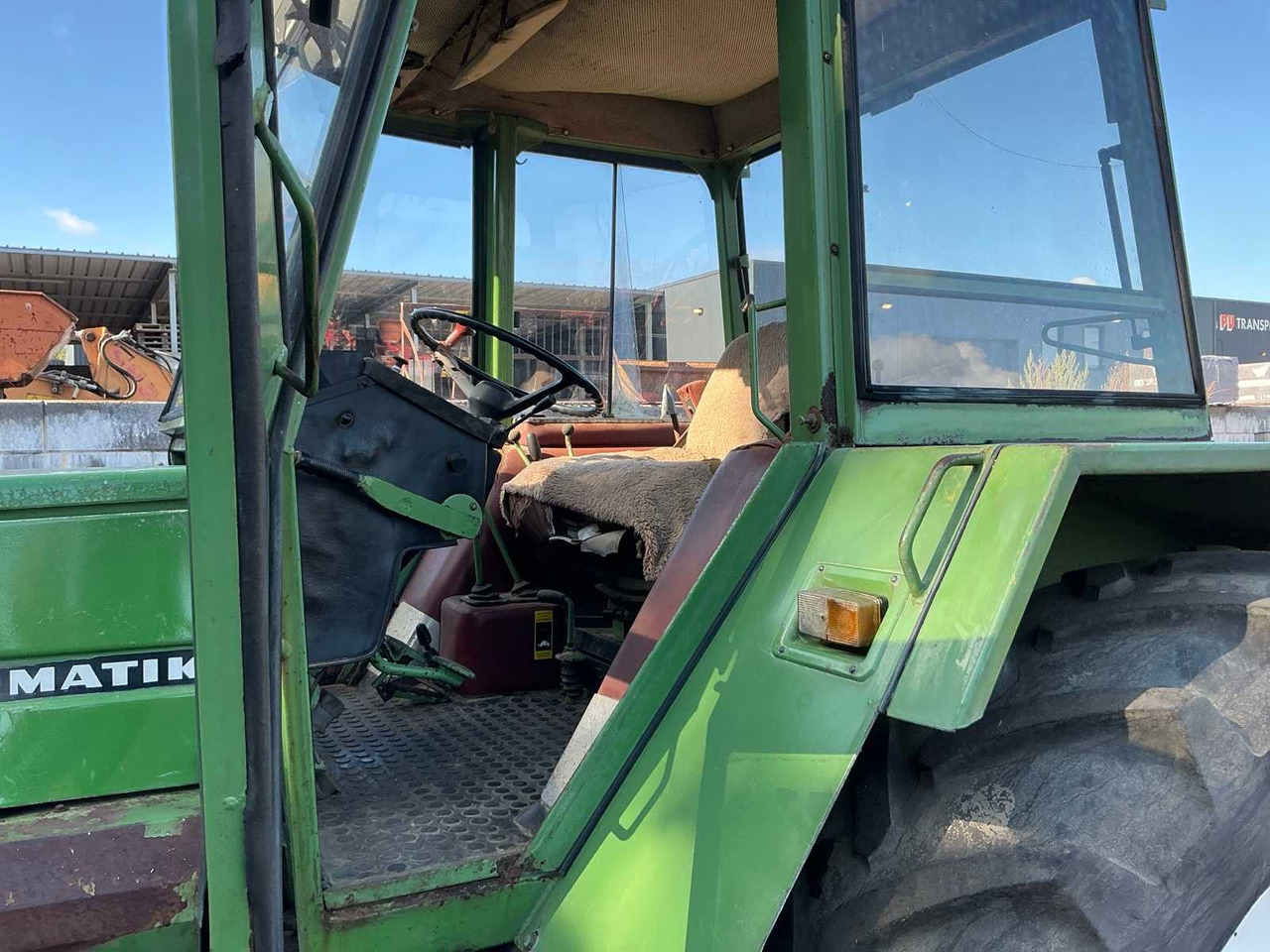Tracteur agricole Fendt Favoriet 614 LS