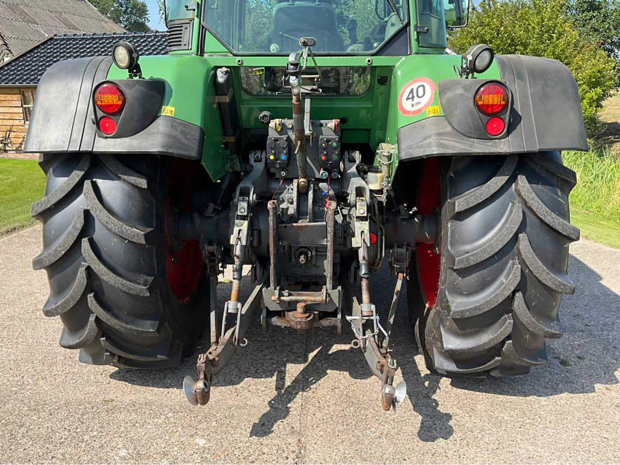 Tracteur agricole Fendt Favorit 716 Vario