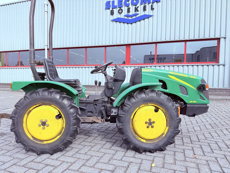 Tracteur agricole Ferrari VIPAR F30L AR