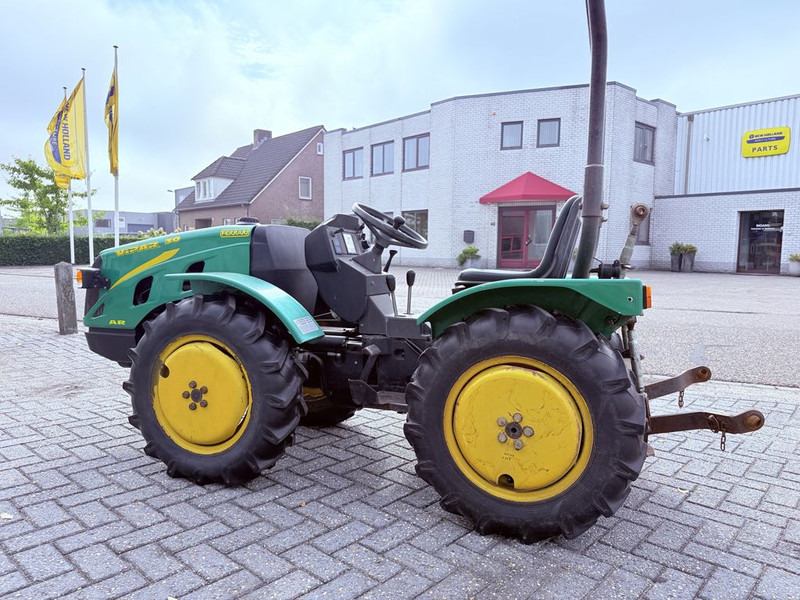 Tracteur agricole Ferrari VIPAR F30L AR