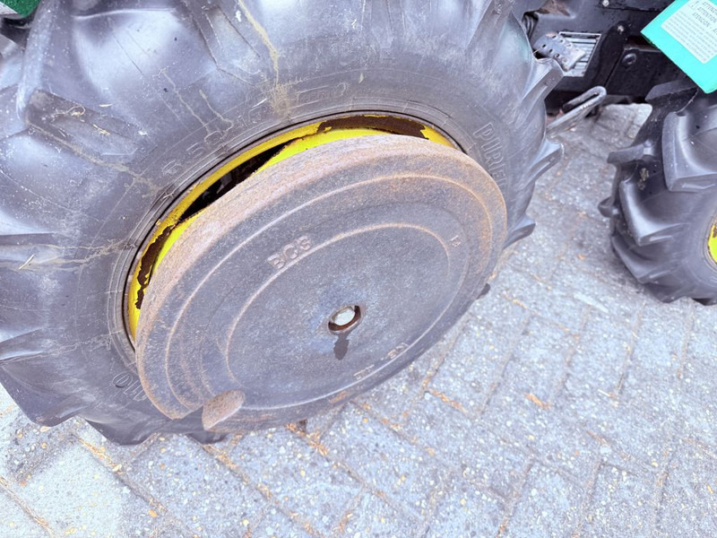 Tracteur agricole Ferrari VIPAR F30L AR
