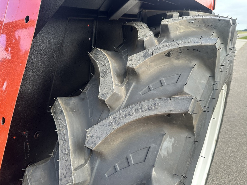 Tracteur agricole Fiat 100-90 DT