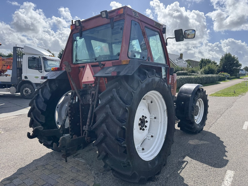 Tracteur agricole Fiat 110-90 DT