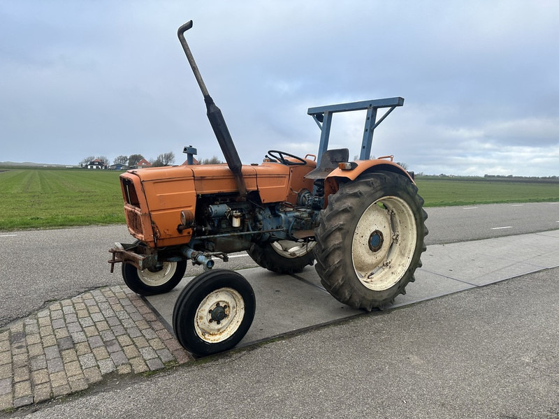Tracteur agricole Fiat 415