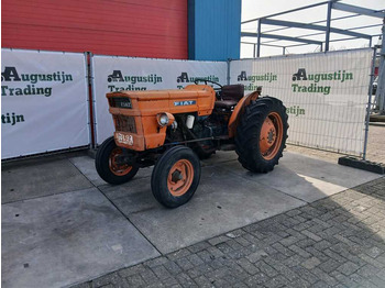 Tracteur agricole Fiat 450 vigneto