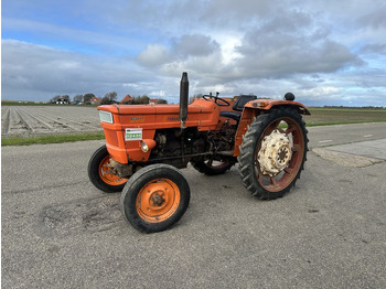 Tracteur agricole Fiat 640