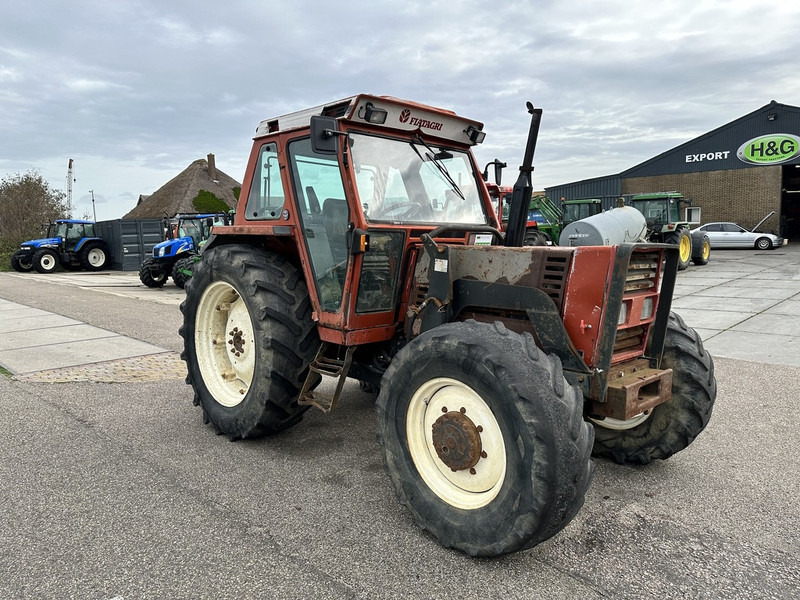 Tracteur agricole Fiat 90-90 DT