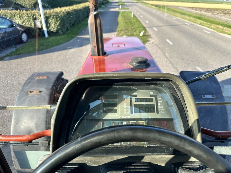 Tracteur agricole Fiat F100