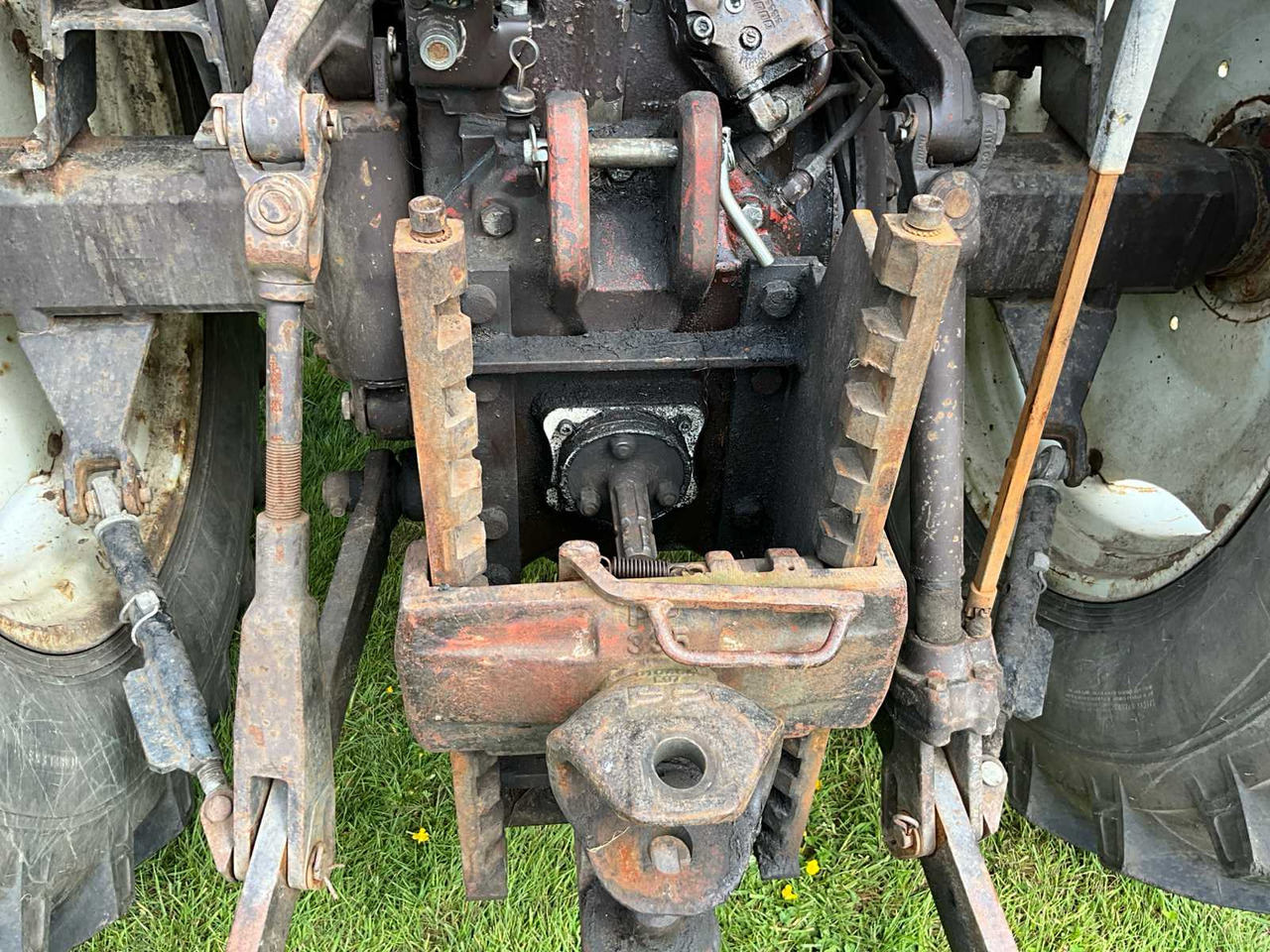 Tracteur agricole Fiat F100 DT