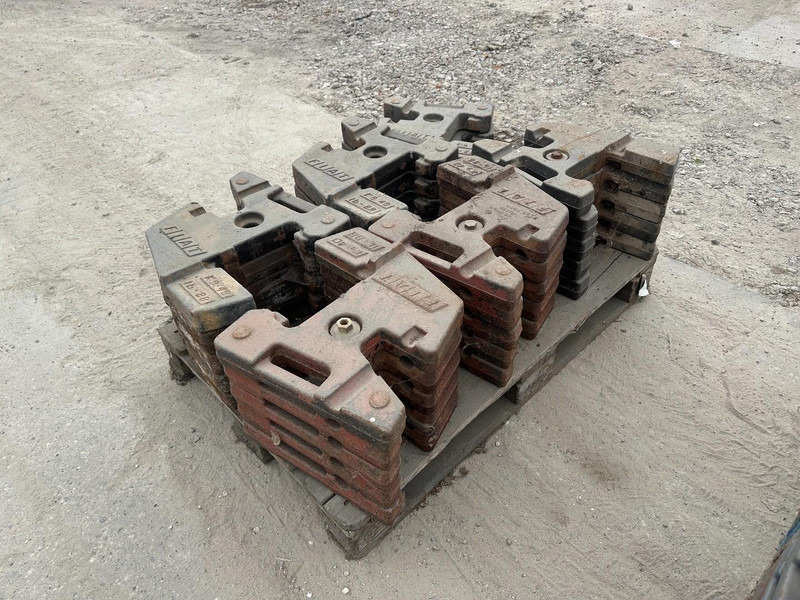Tracteur agricole Fiat Gewichten Front weights / Wheel weights