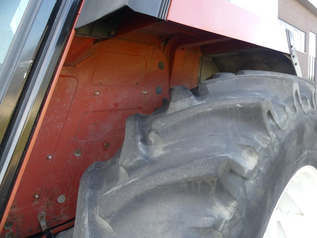 Tracteur agricole Fiat New Holland 180-90 4WD