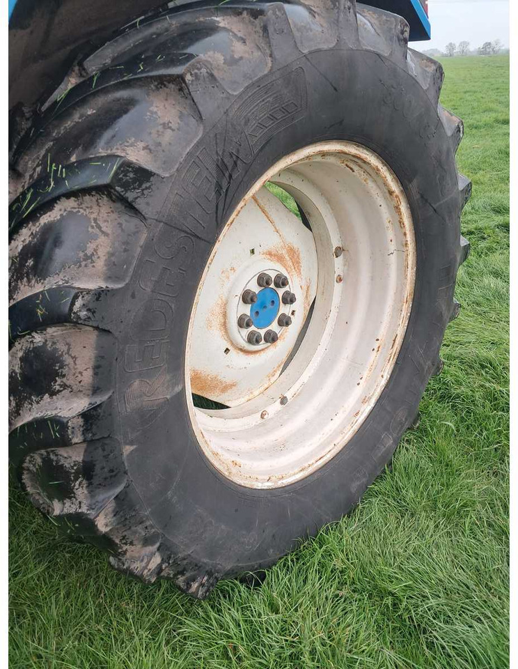 Tracteur agricole Ford