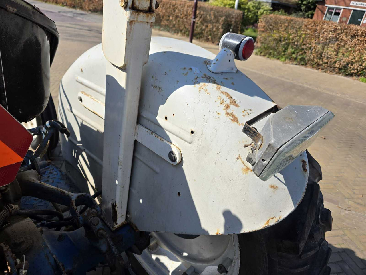 Tracteur agricole Ford 2000