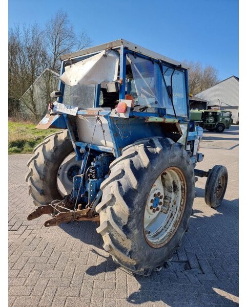 Tracteur agricole Ford 5610
