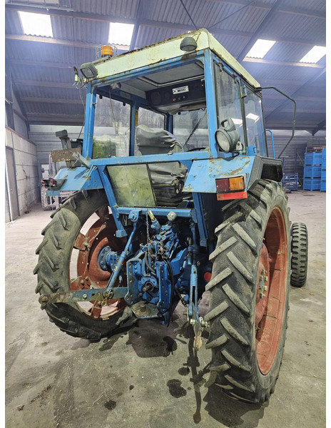 Tracteur agricole Ford 6610
