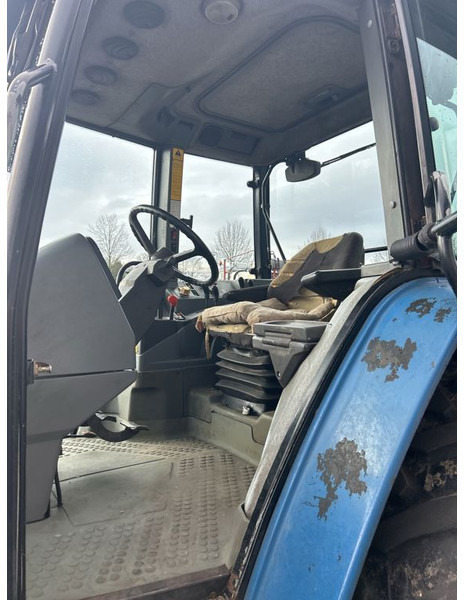 Tracteur agricole Ford 6640 SLE