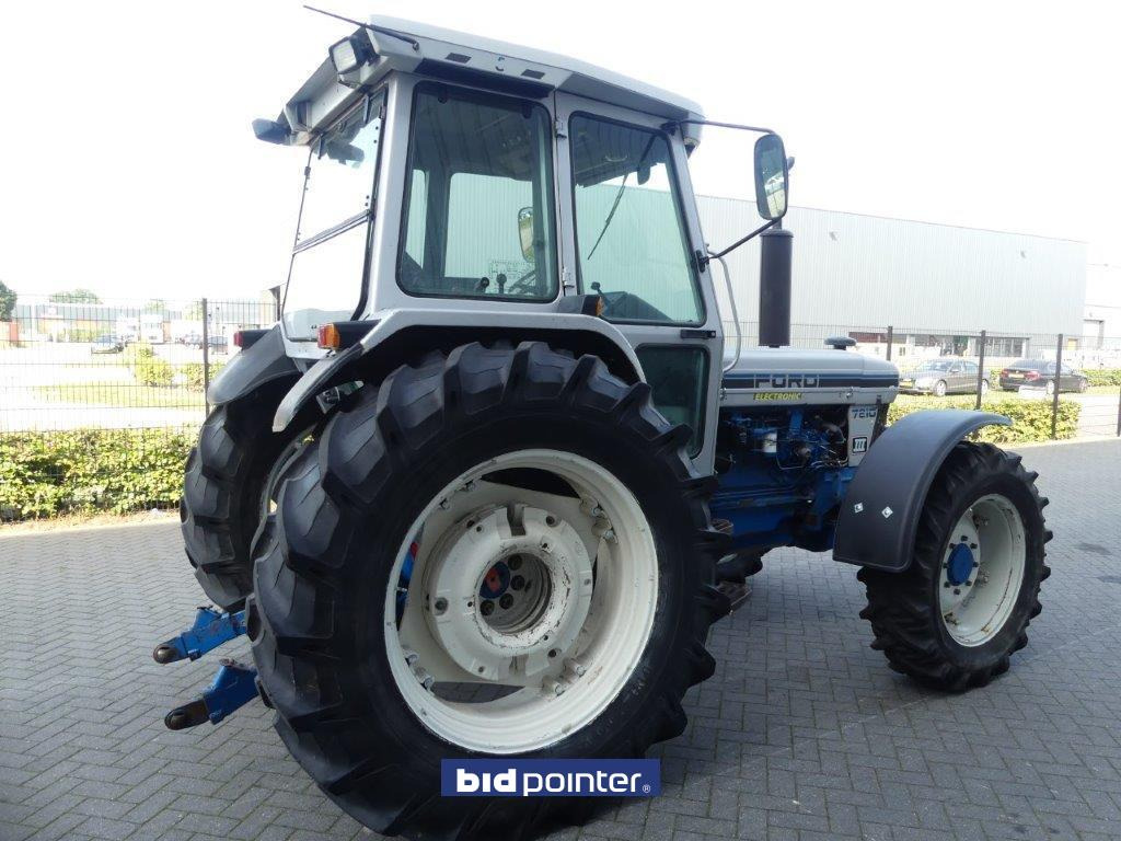 Tracteur agricole Ford 7810 Silver Jubilee