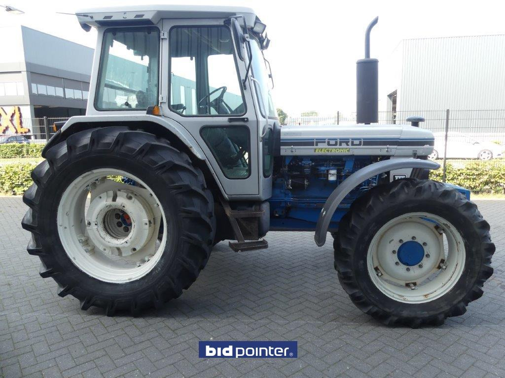 Tracteur agricole Ford 7810 Silver Jubilee