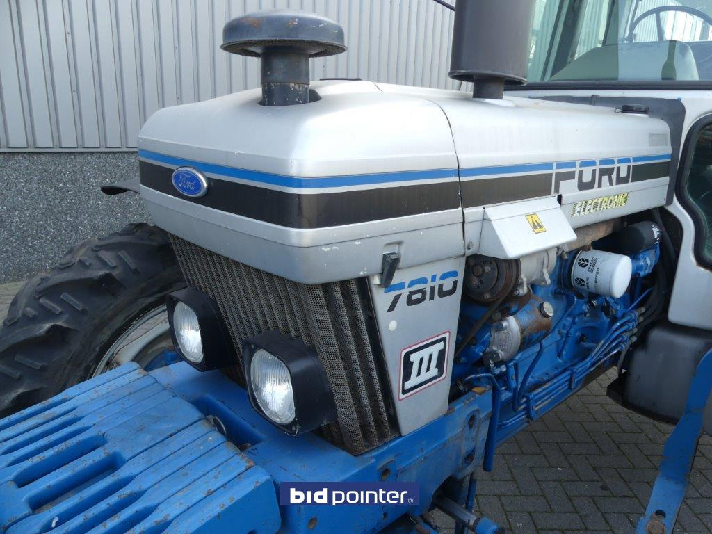 Tracteur agricole Ford 7810 Silver Jubilee