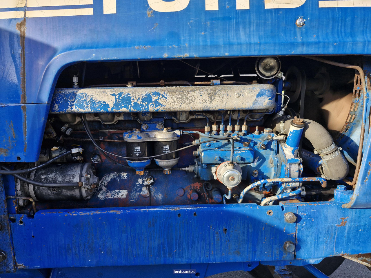 Tracteur agricole Ford 8600